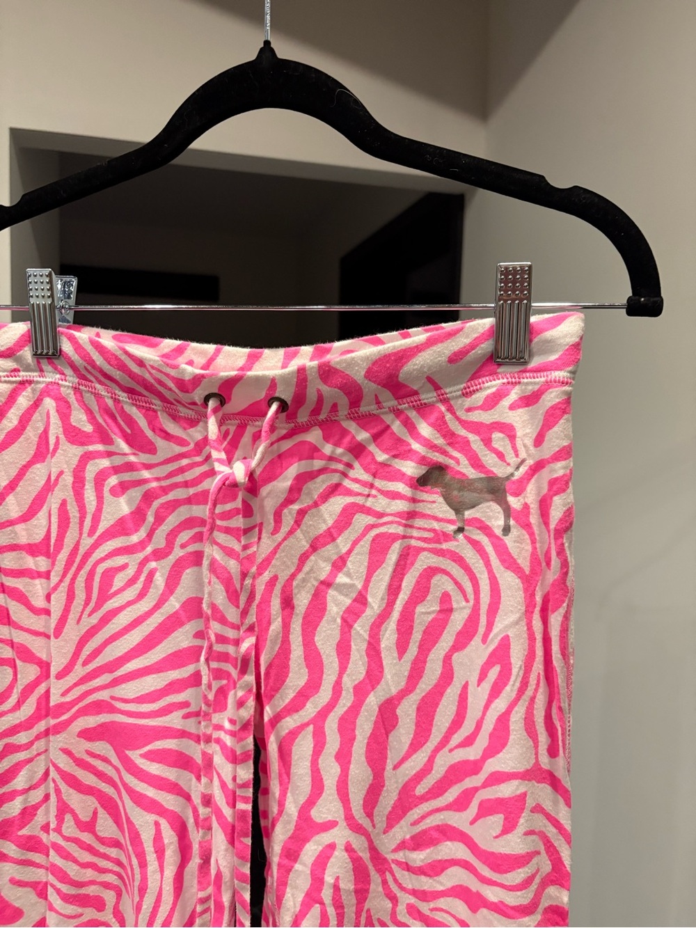 PINK Victoria's Secret Hot Pink and White Zebra Lounge Pants - Picture 2 of 4
